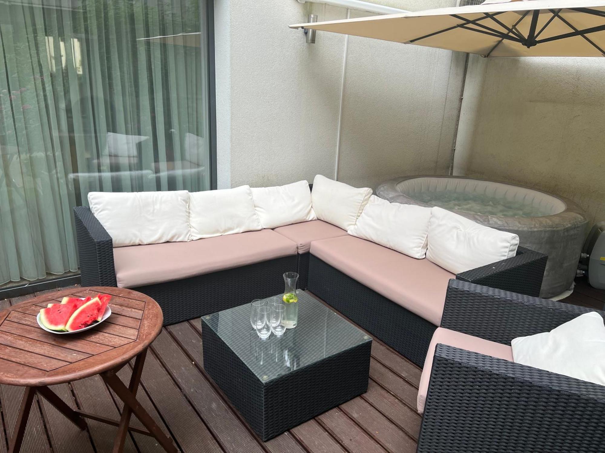 Forest Park Garden Apartment Братислава Экстерьер фото